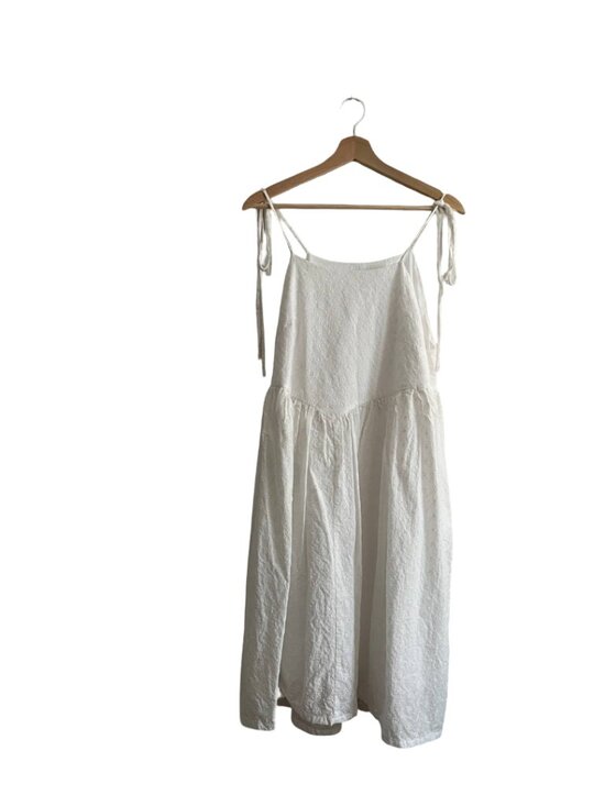 eliza faulkner Dresses & Skirts - Eliza Faulkner mini eyelet dress